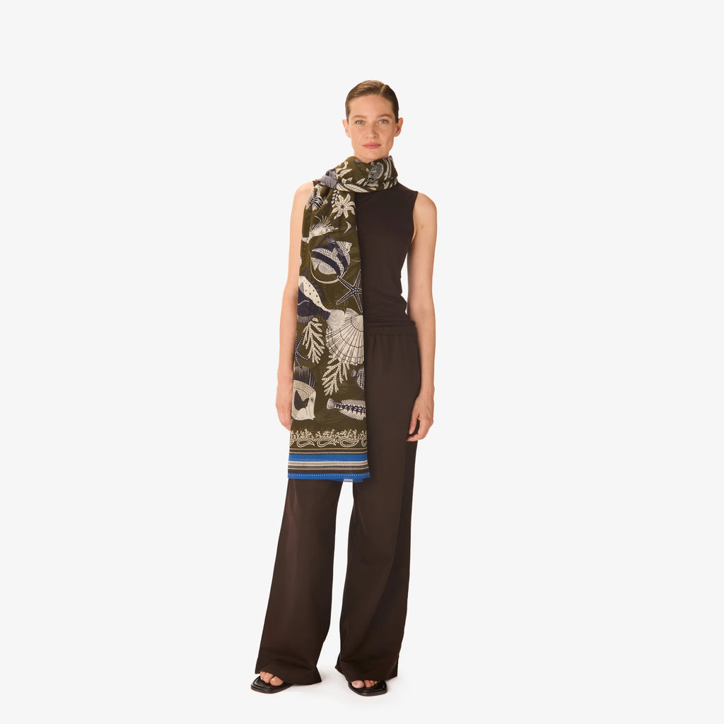 Inoui Editions Scarf Neptune in Khaki