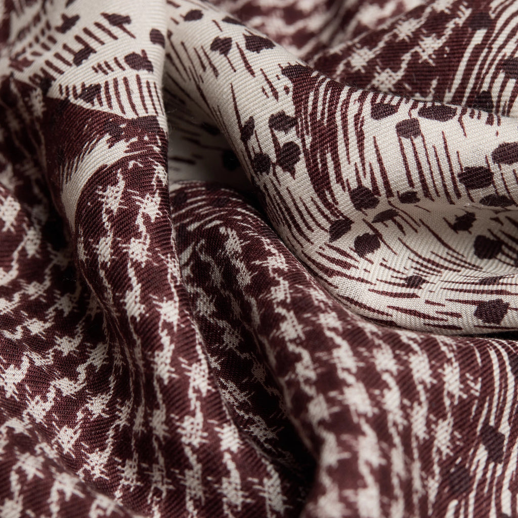 Inoui Editions Square Scarf Jorgen Houndstooth in Brown