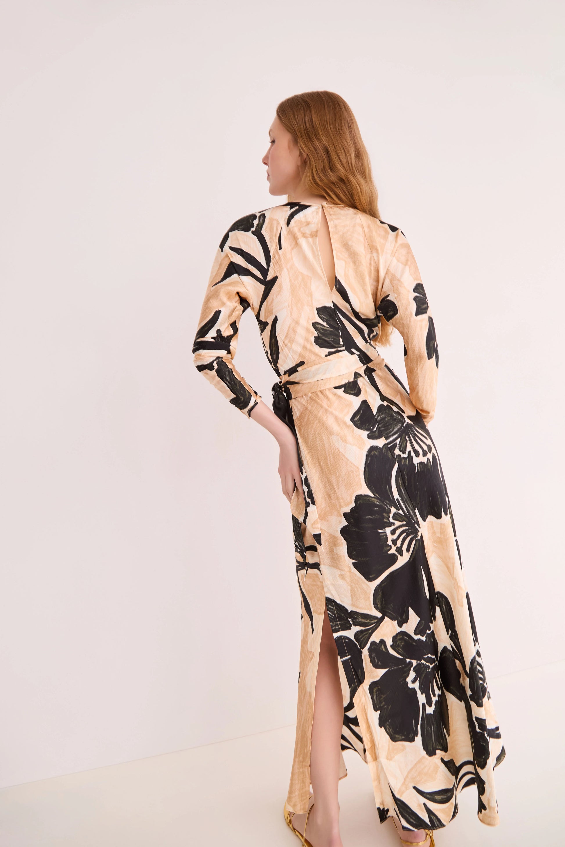 Cara Cara Montgomery Midi Dress in Flora Shadow Ginger