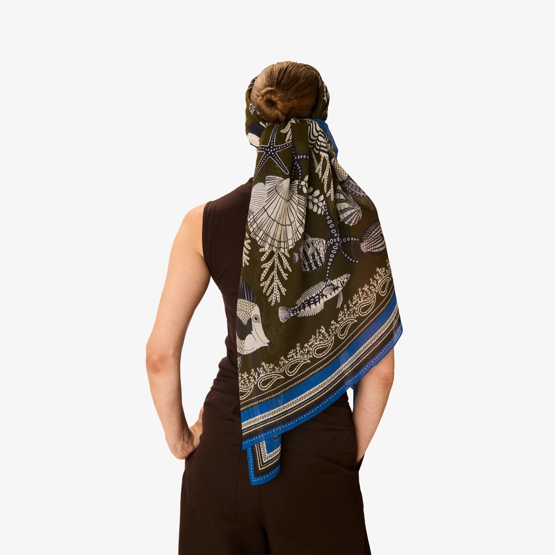 Inoui Editions Scarf Neptune in Khaki