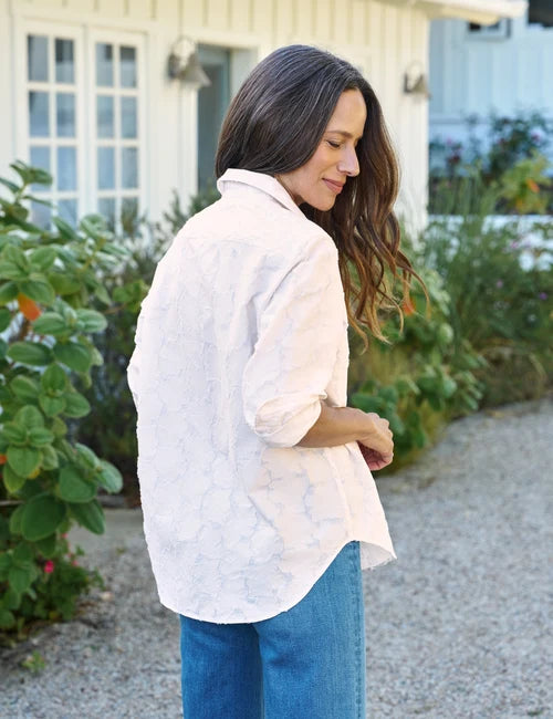 Frank & Eileen Eileen Shirt in Textured Natural Flowers
