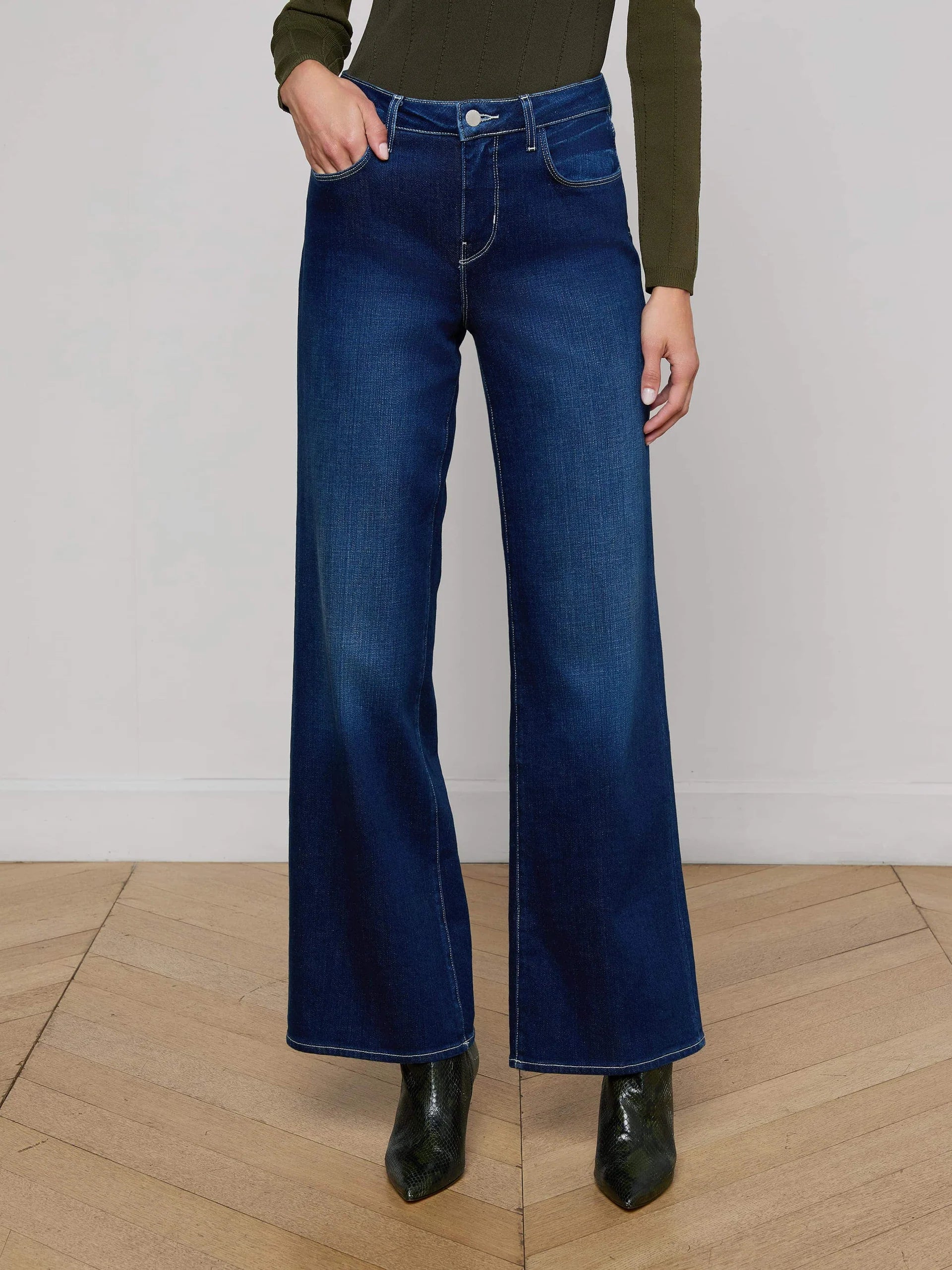 L'AGENCE Alicent High Rise Sneaker Jean