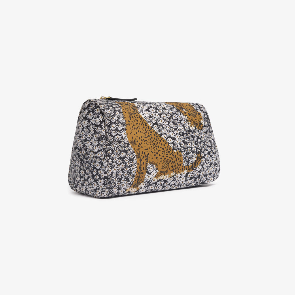 Inoui Editions Case Pampa in Black