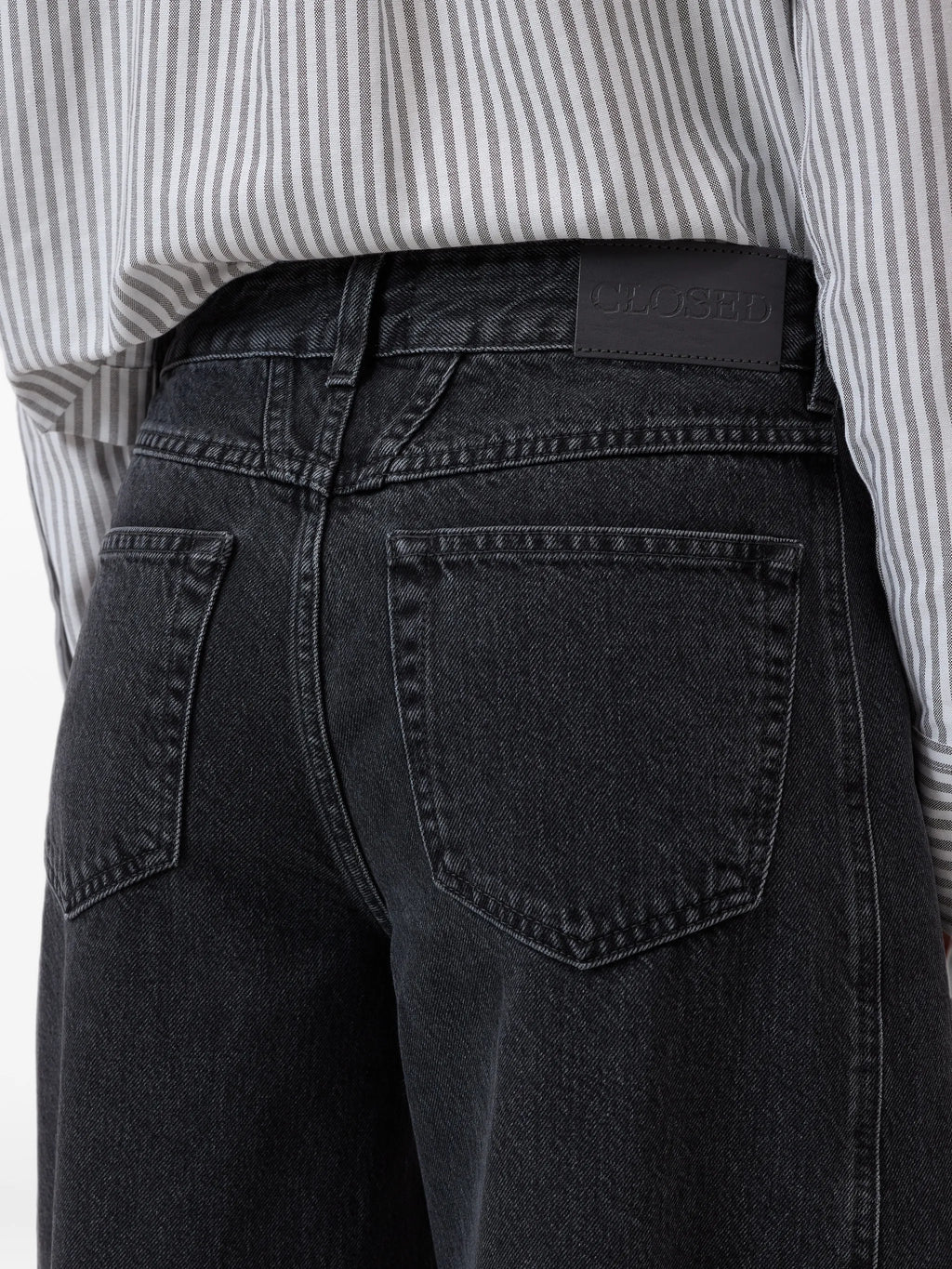 Closed Tori-X Pants in Dark Grey
