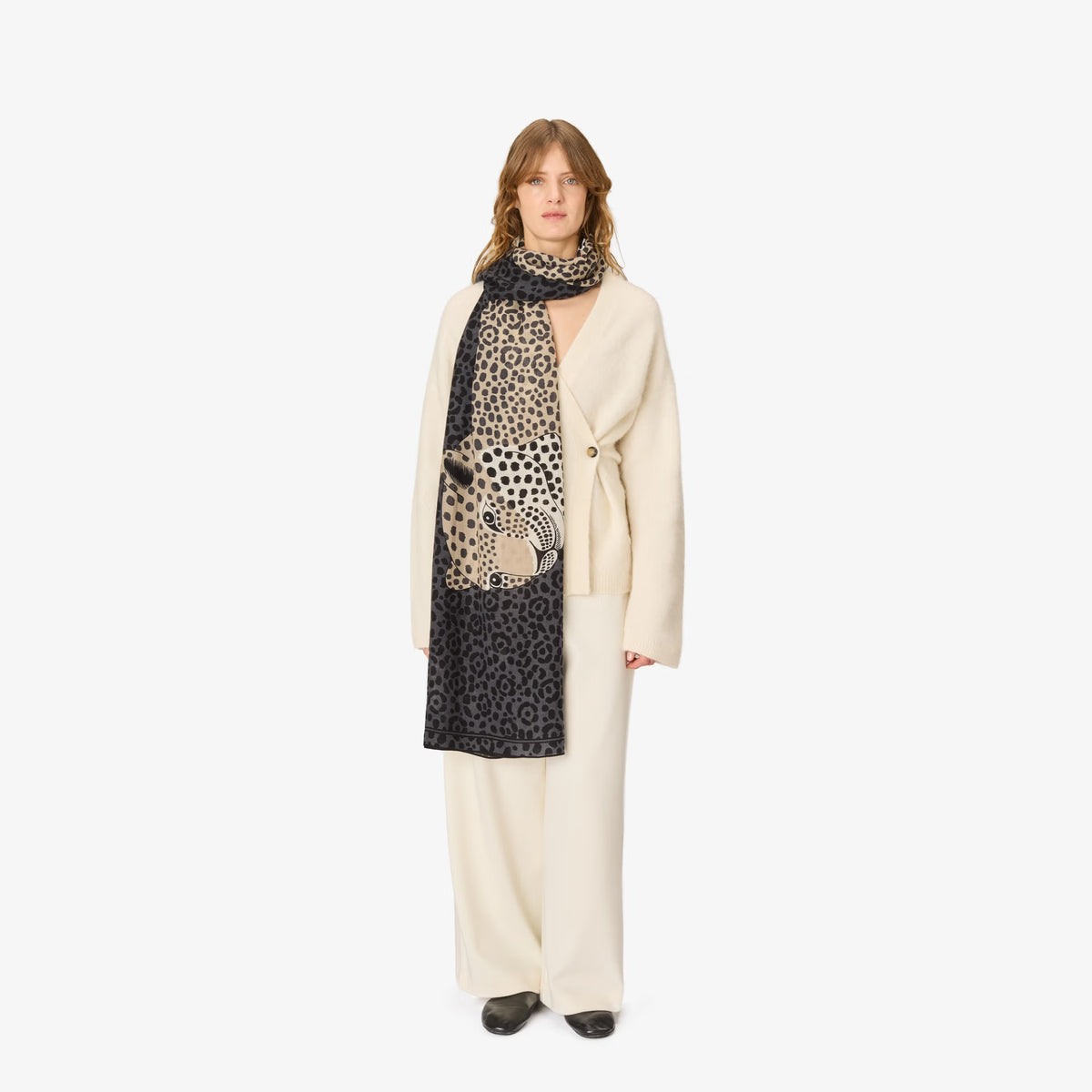 Inoui Editions Scarf Felis in Grey