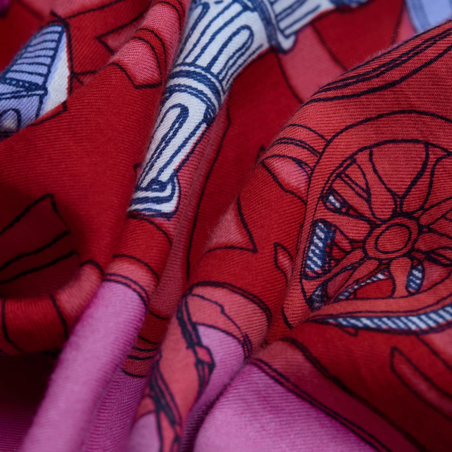 Inoui Editions Scarf Rome in Red