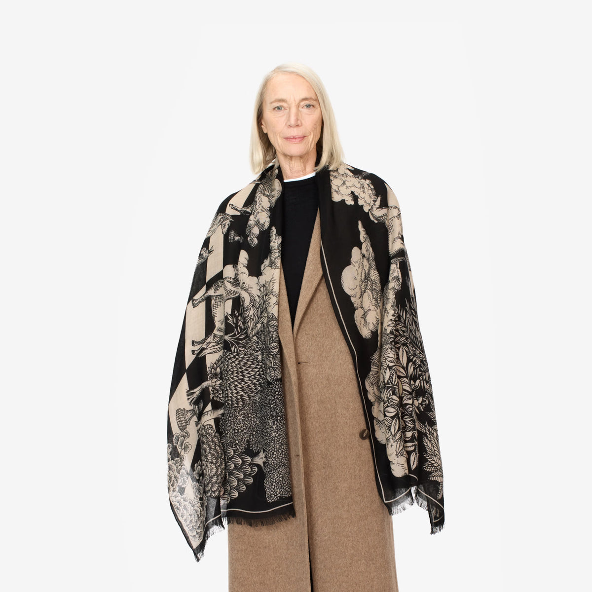 Inoui Editions Scarf Magnus in Black