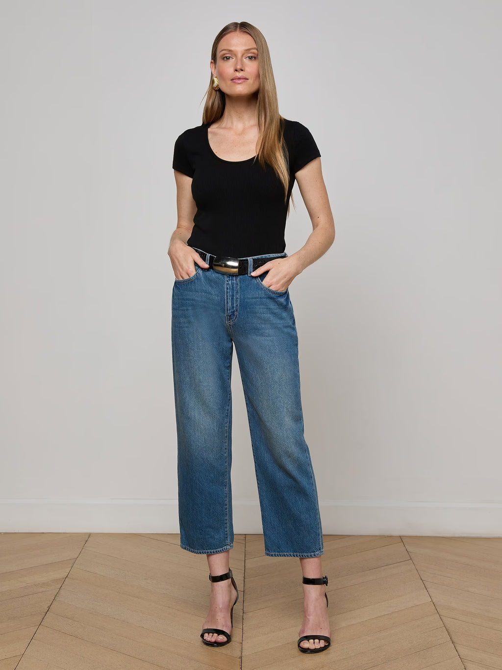 L'AGENCE Brynlee Short Sleeve Scoop Tee Black