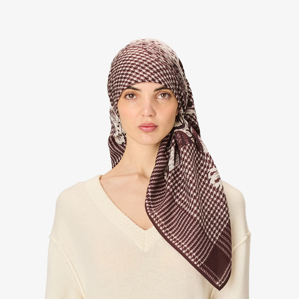 Inoui Editions Square Scarf Jorgen Houndstooth in Brown