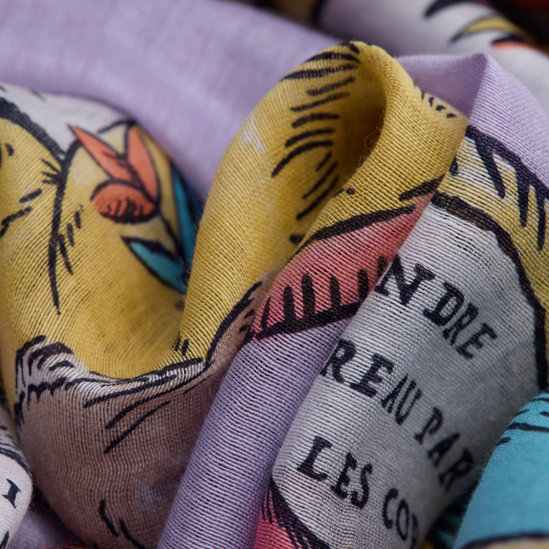 Inoui Editions Scarf Chance Inoui in Lilac