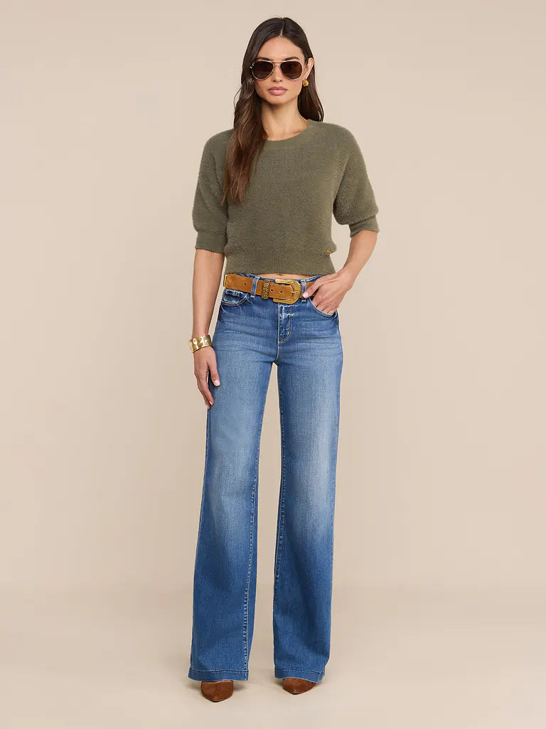 L'AGENCE Guinevere Cropped Pullover in Smokey Olive