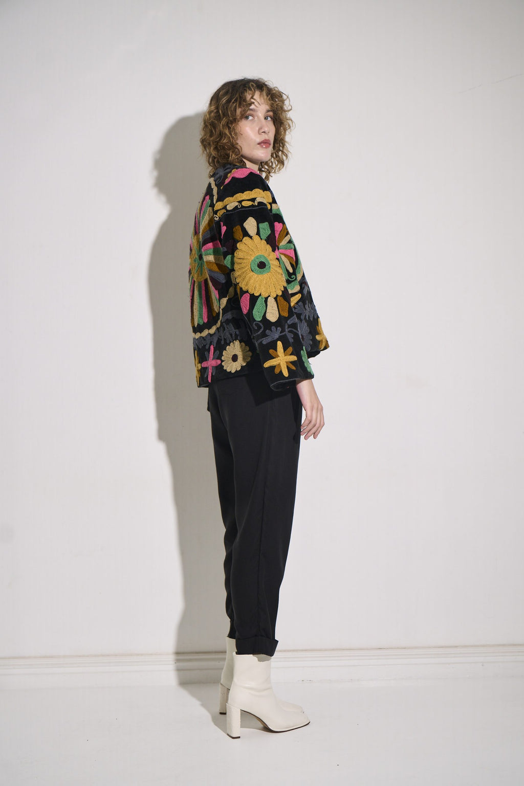 Asha Eleven Suzani Boxi Jacket Black Velvet