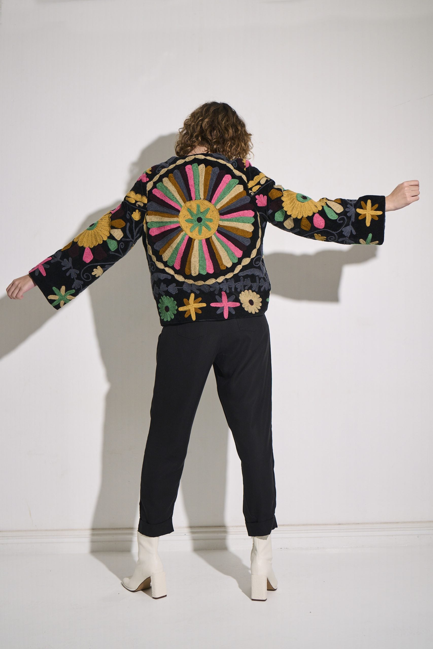 Asha Eleven Suzani Boxi Jacket Black Velvet