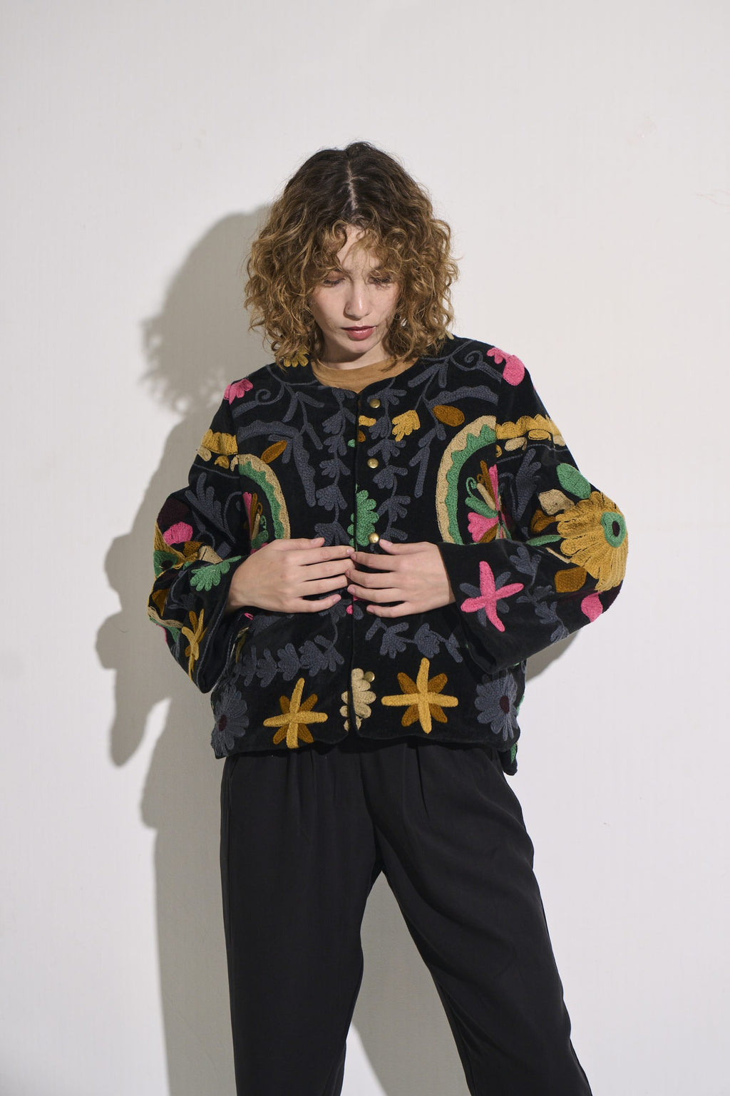 Asha Eleven Suzani Boxi Jacket Black Velvet