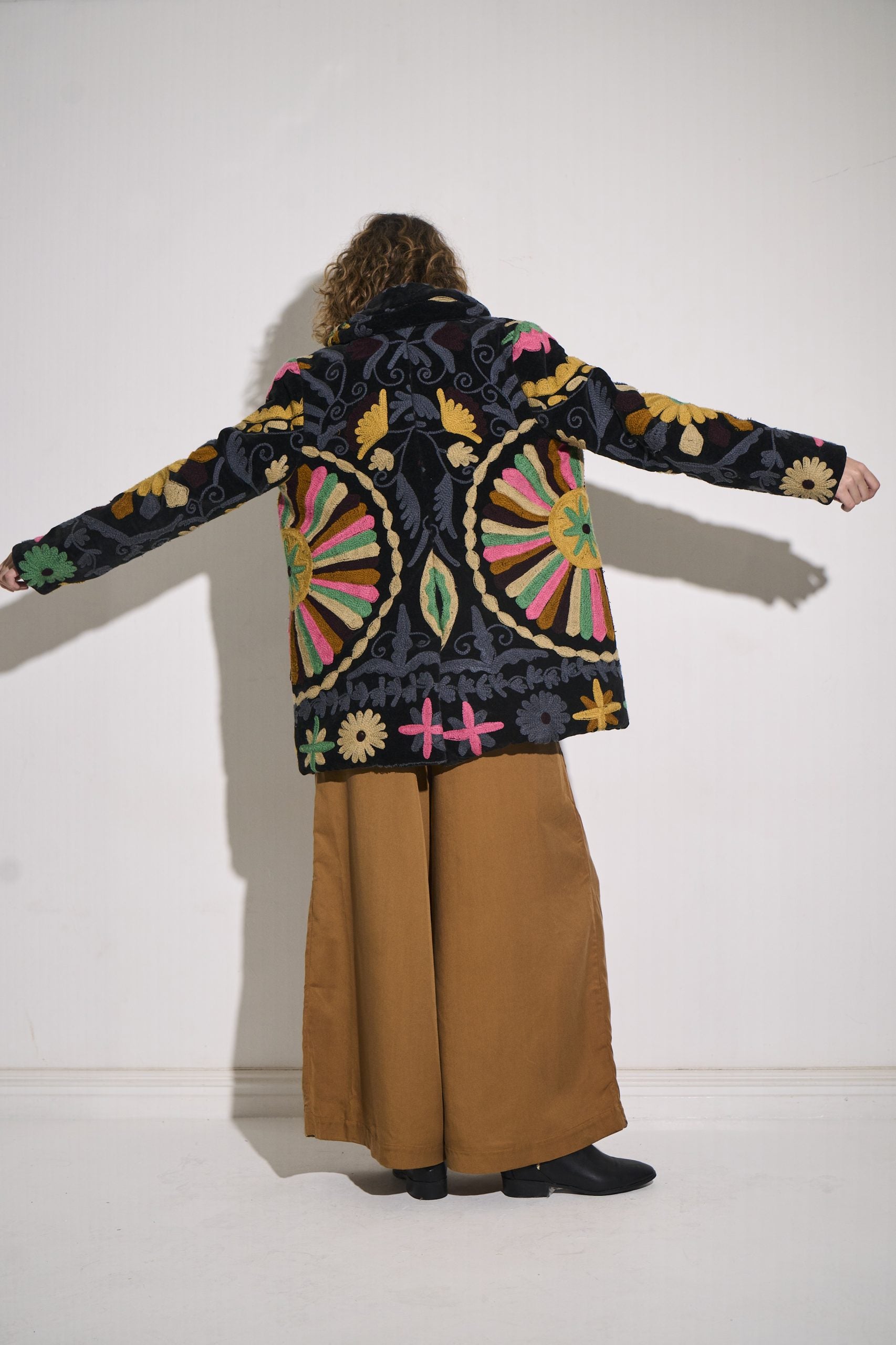 Asha Eleven Suzani Coat Black Velvet