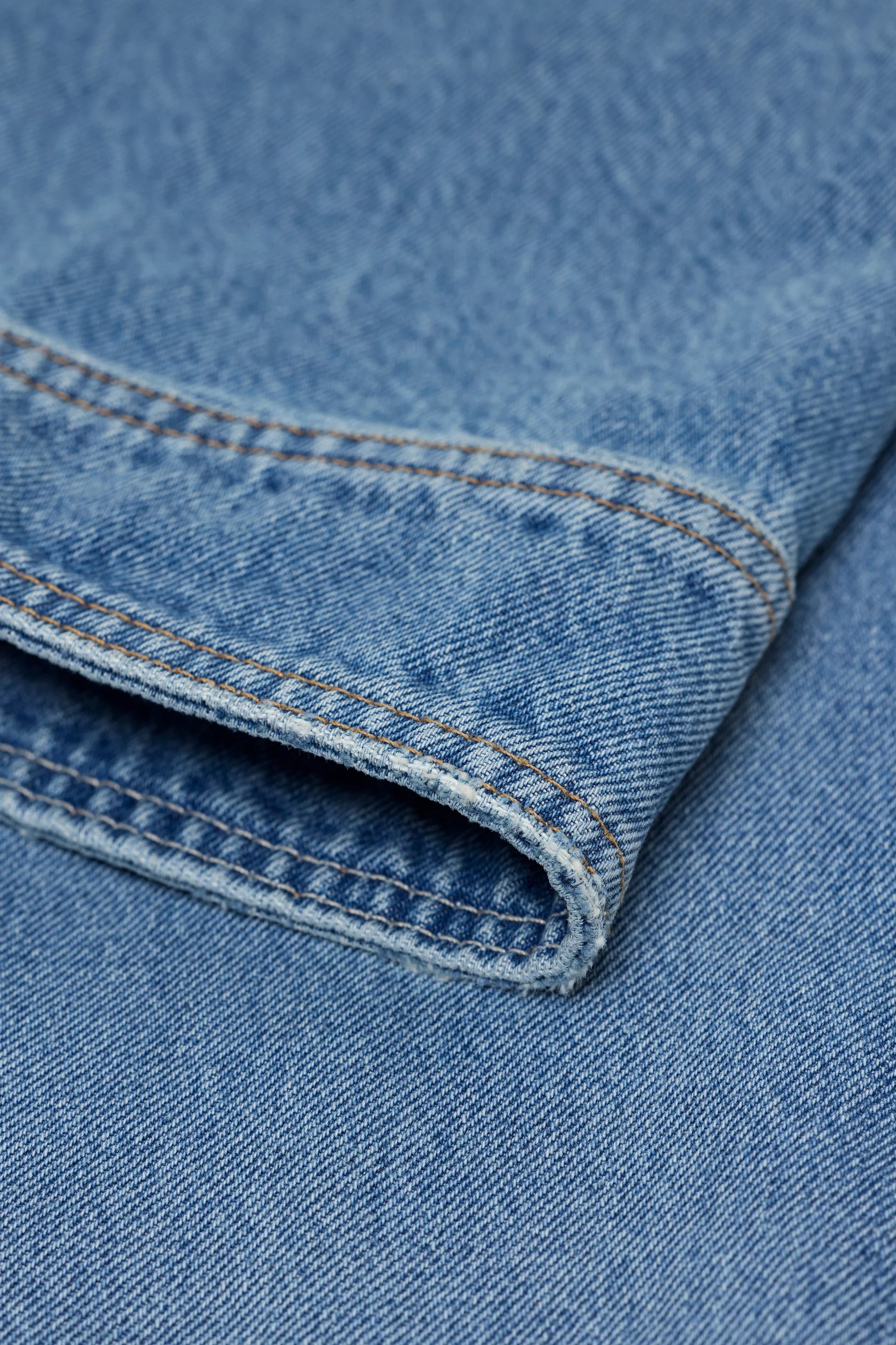 Closed Lira-X Pants in Mid Blue