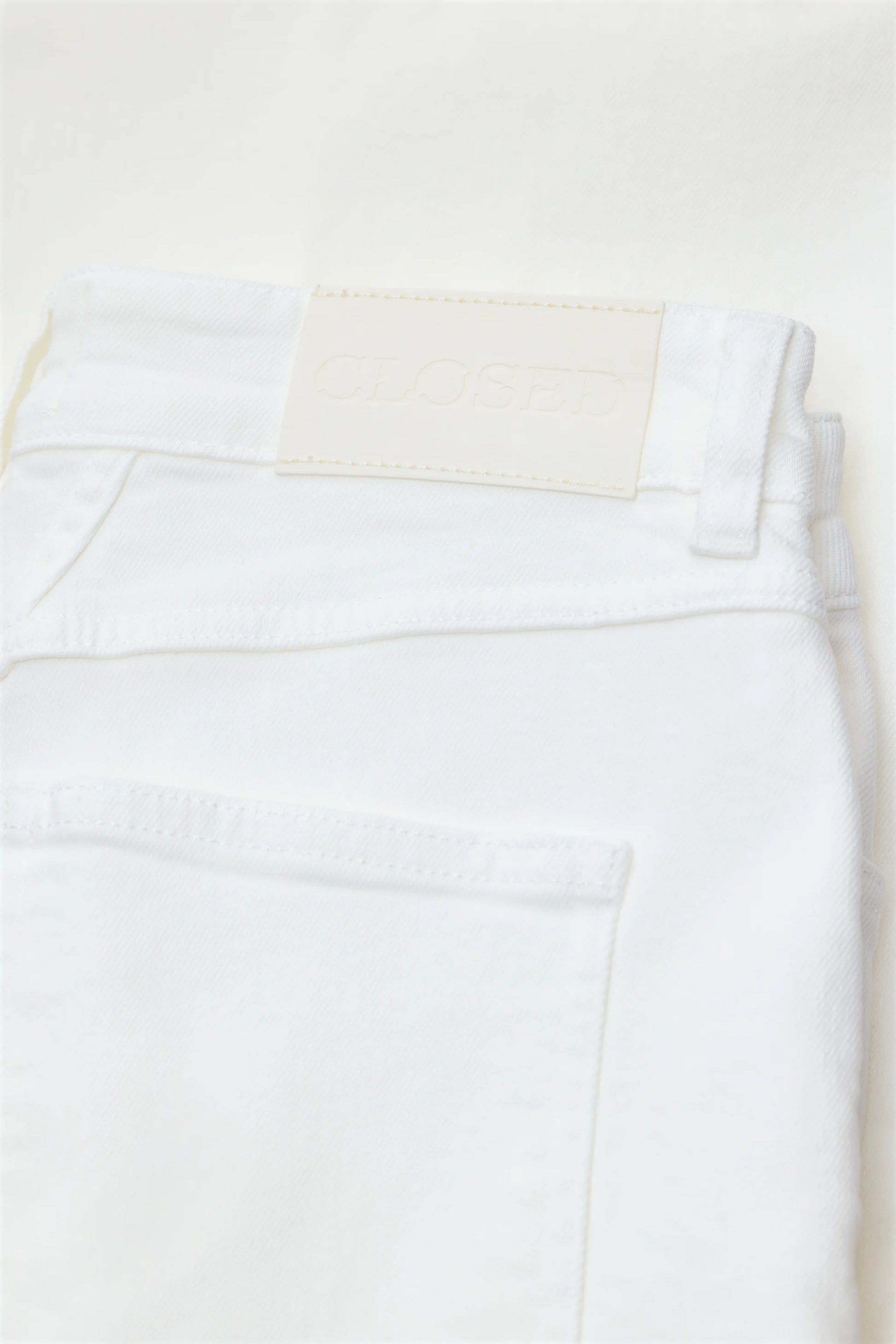 Closed Wera Pants in White