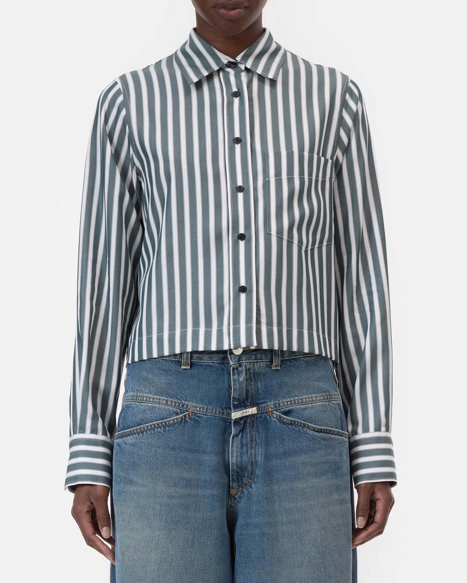 Closed Cropped Classic Shirt in Royal Green