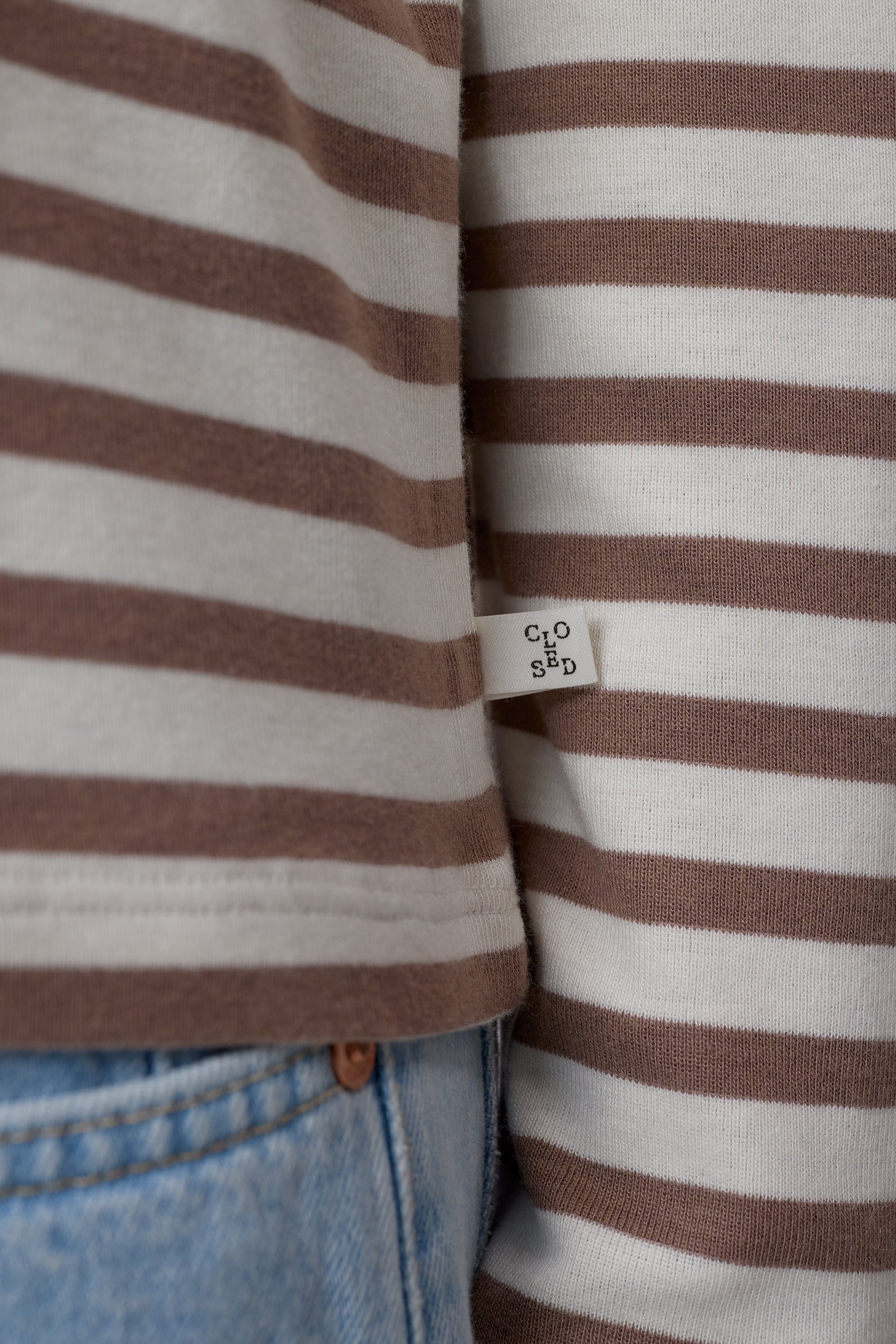 Closed Striped Longsleeve in Hazel Beige