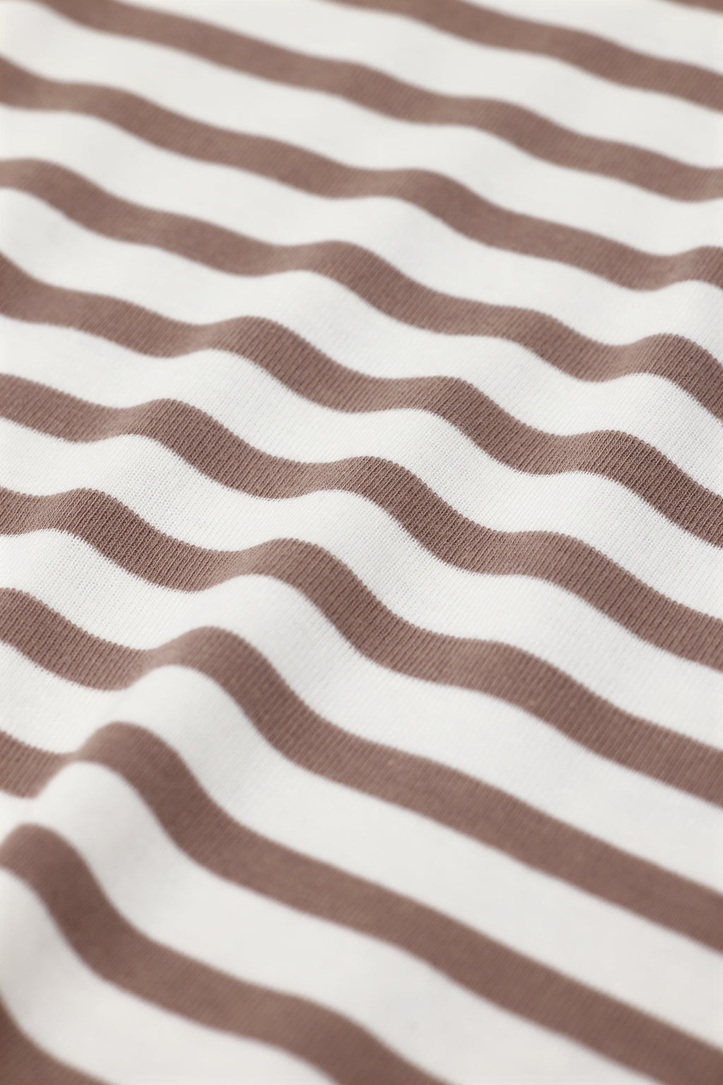 Closed Striped Longsleeve in Hazel Beige