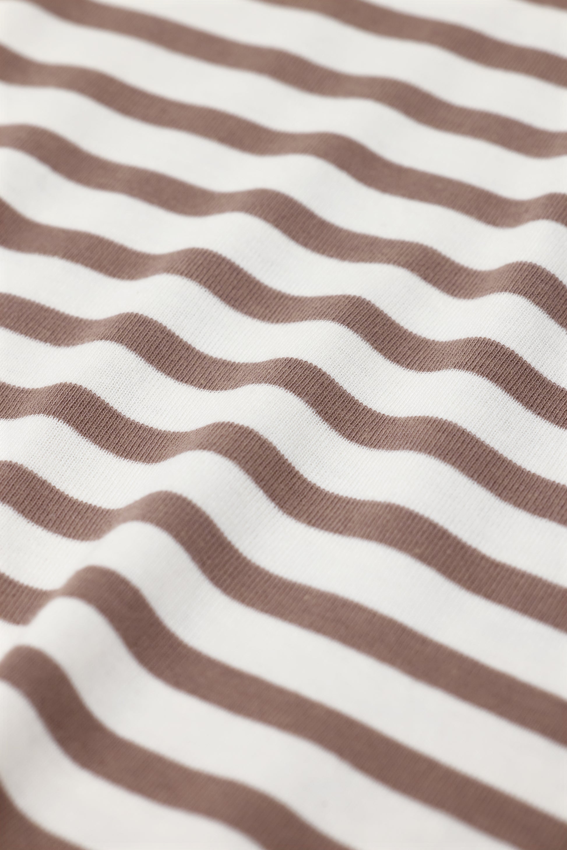 Closed Striped Longsleeve in Hazel Beige