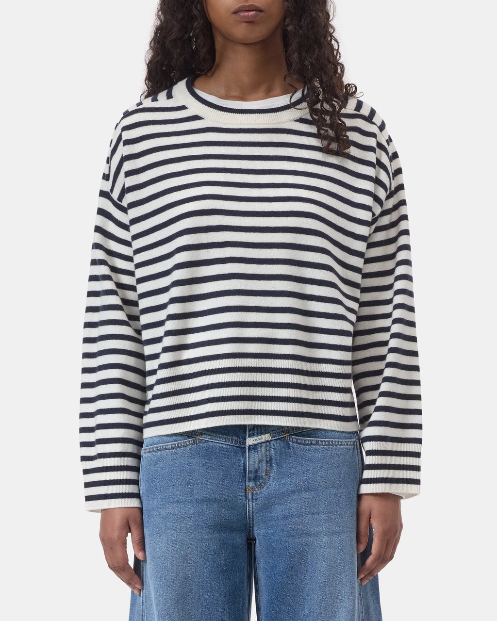 Closed Striped Crew Neck Long Sleeve in Ivory