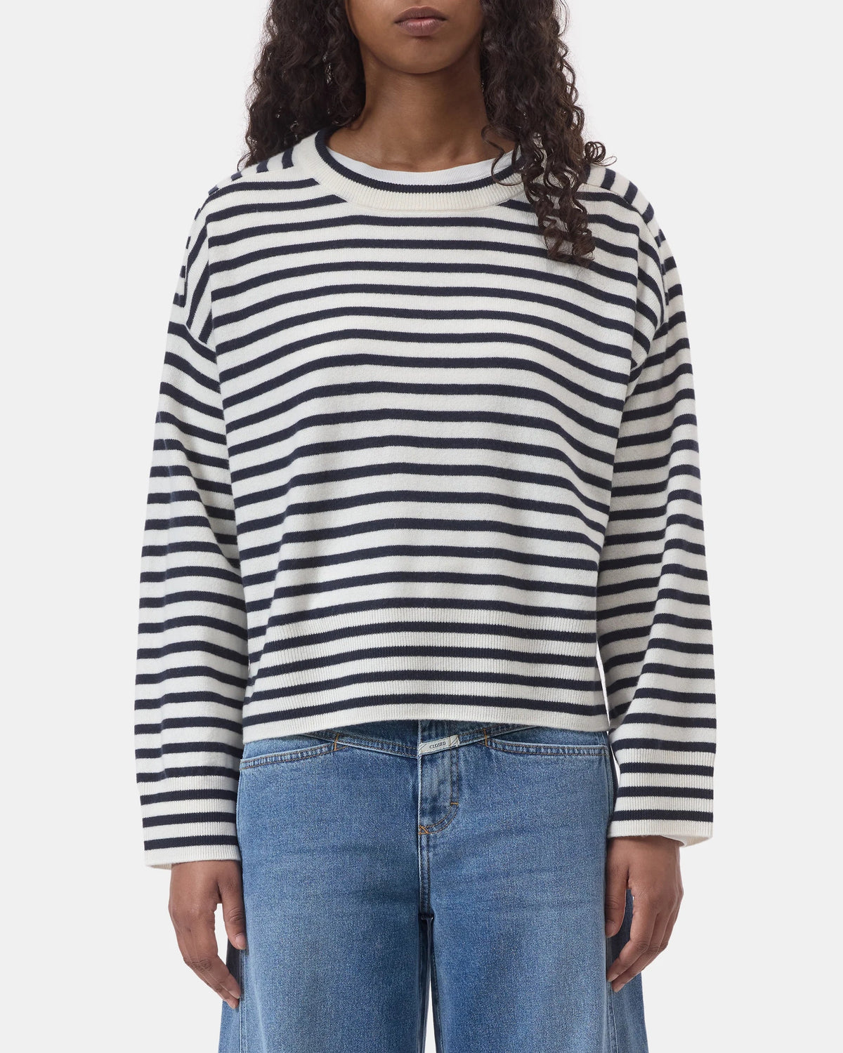 Closed Striped Crew Neck Long Sleeve in Ivory