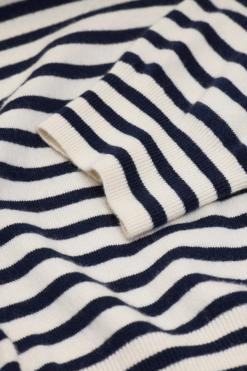 Closed Striped Crew Neck Long Sleeve in Ivory