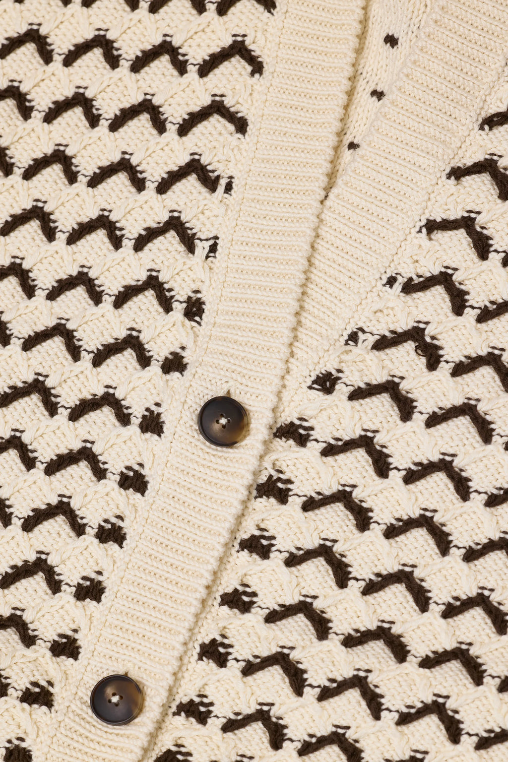 Closed V-Neck Cardigan in Withered Beige