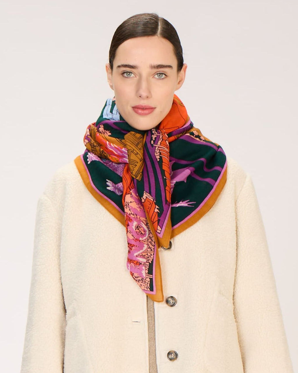 Inoui Editions Vegas Square Scarf in Purple