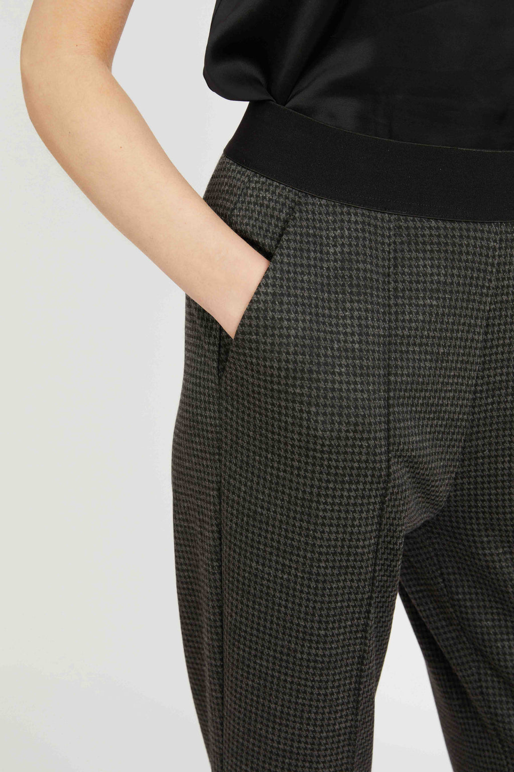 Caballero Cory Pant in Grey Houndstooth
