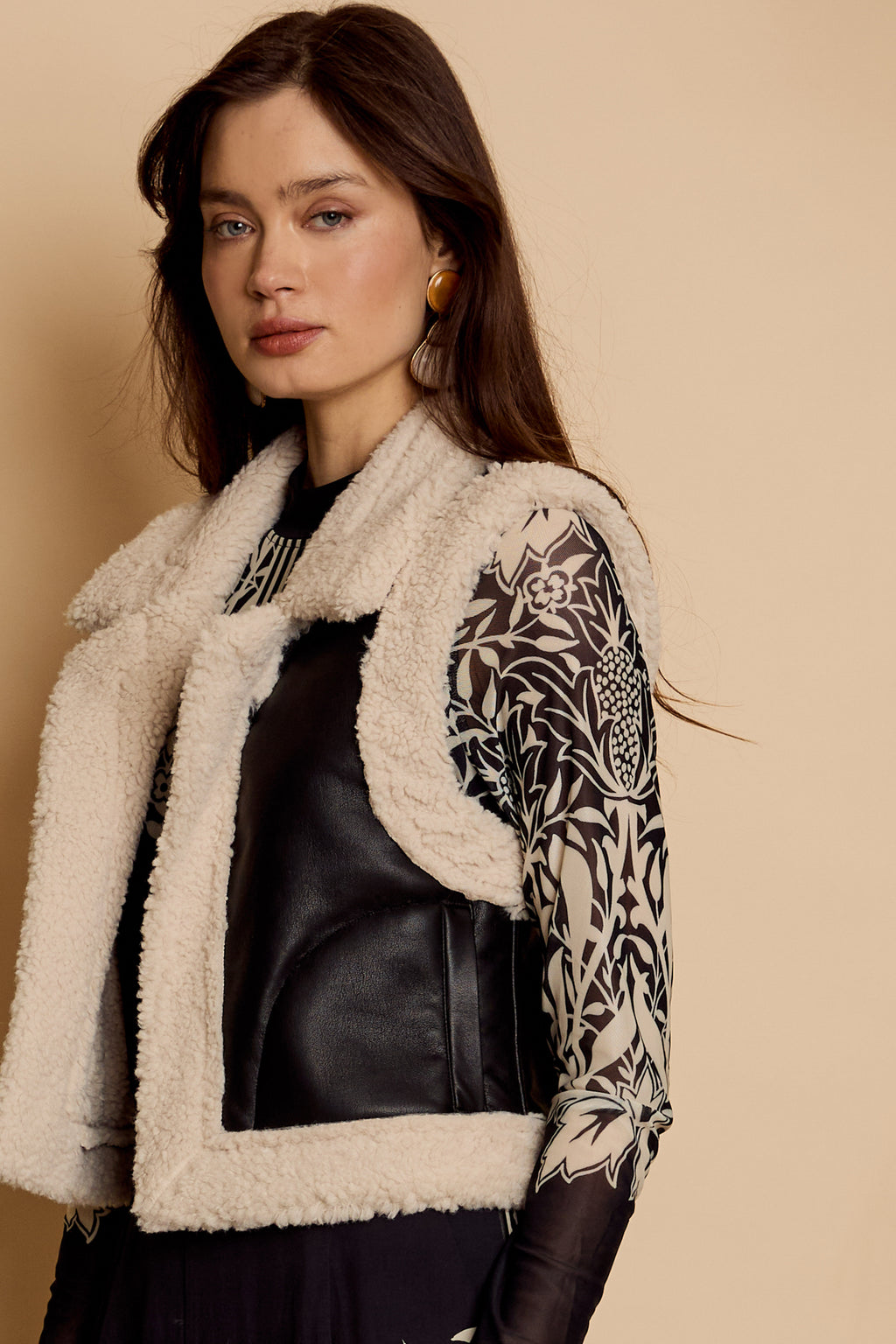 Caballero Cove Vest in Cream and Black