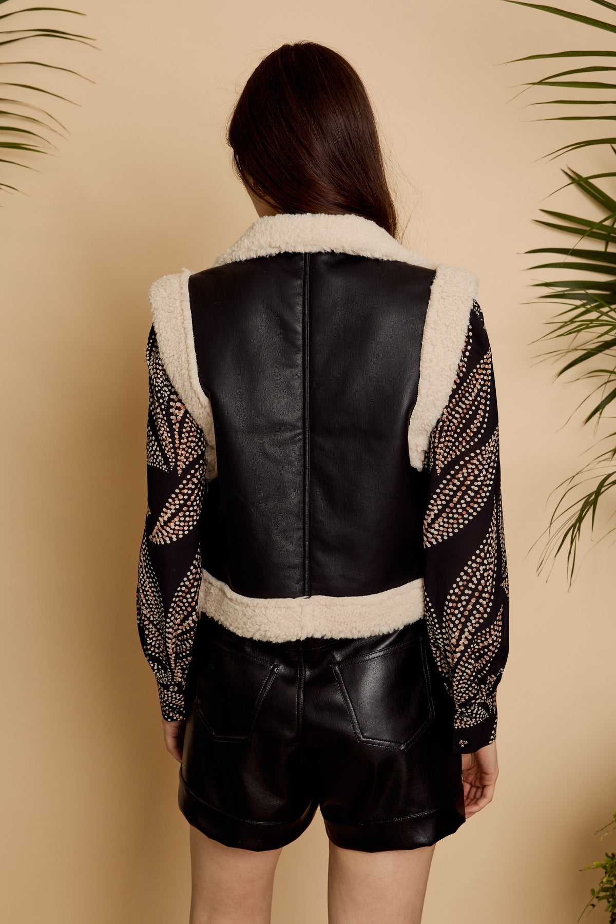 Caballero Cove Vest in Cream and Black