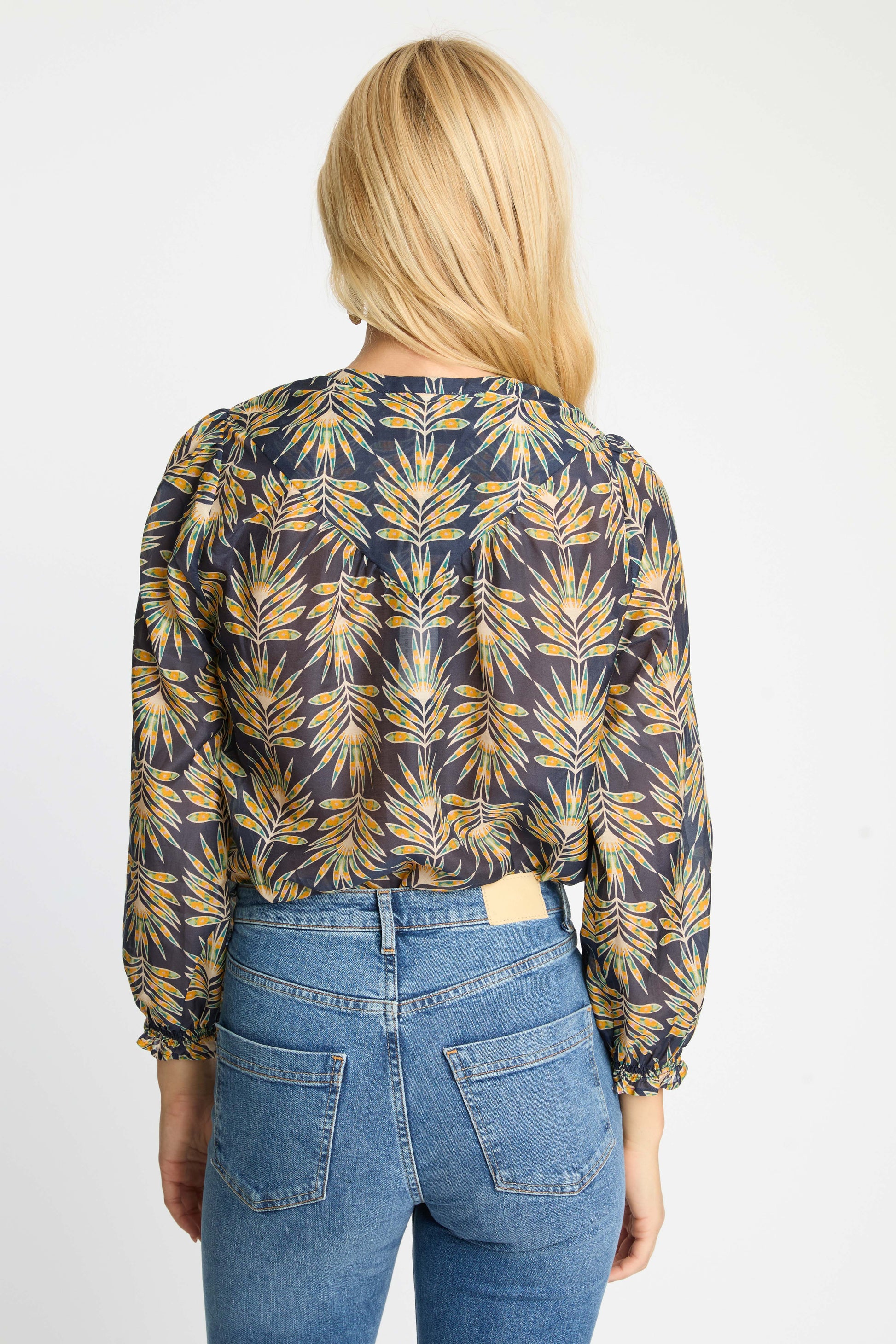 Caballero Sutton Top in Deco Plume