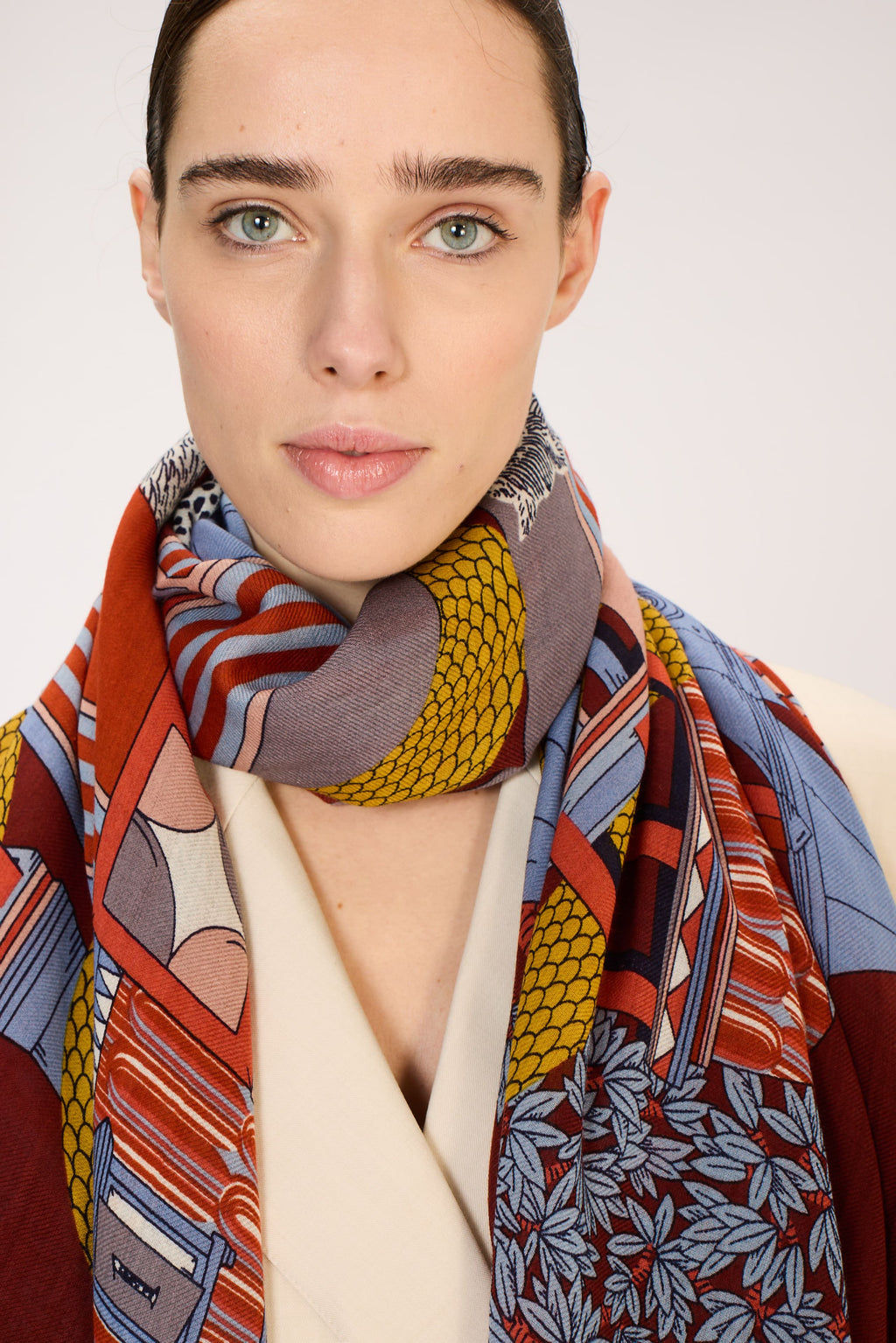 Inoui Editions Nicolas Scarf in Autumn