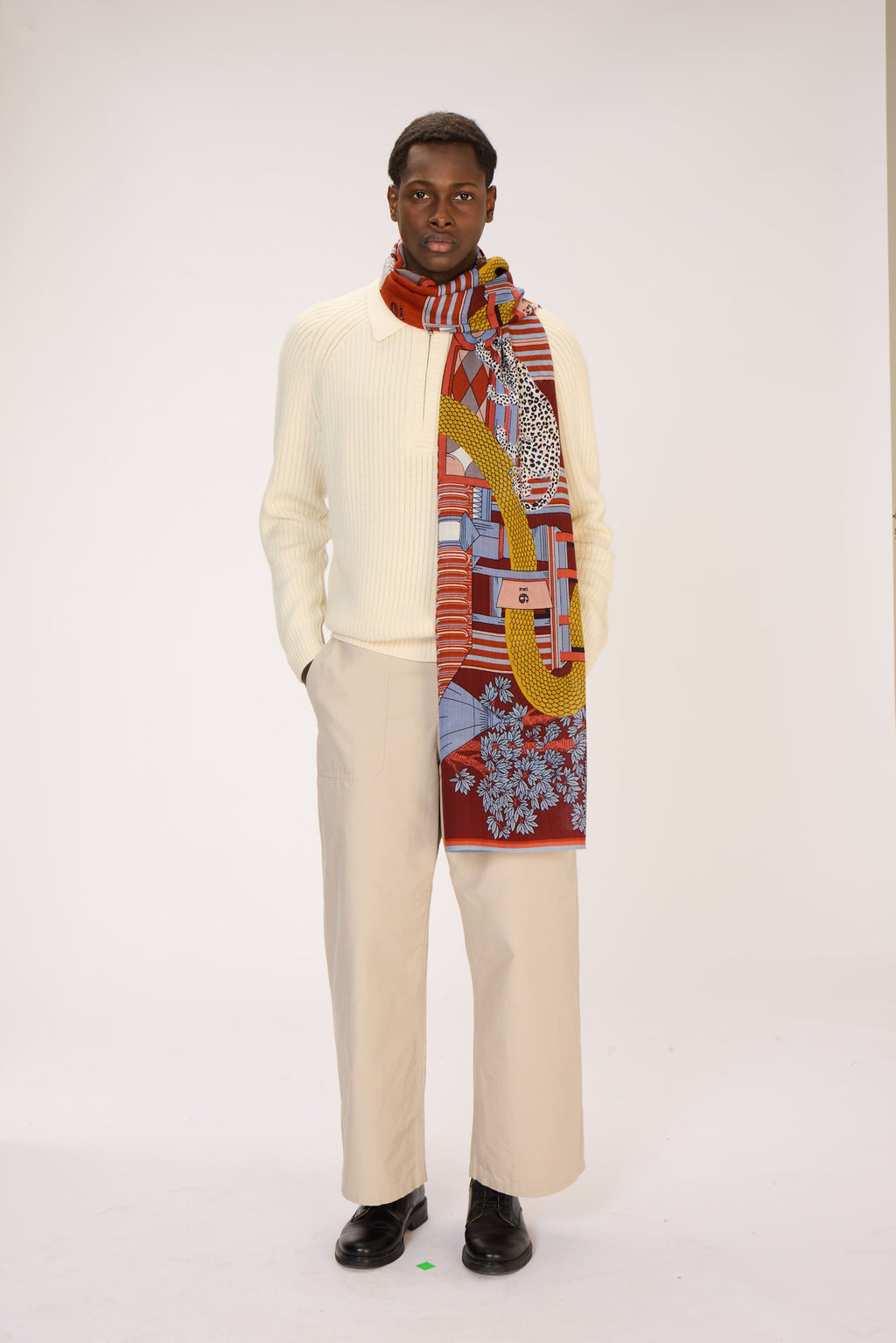 Inoui Editions Nicolas Scarf in Autumn