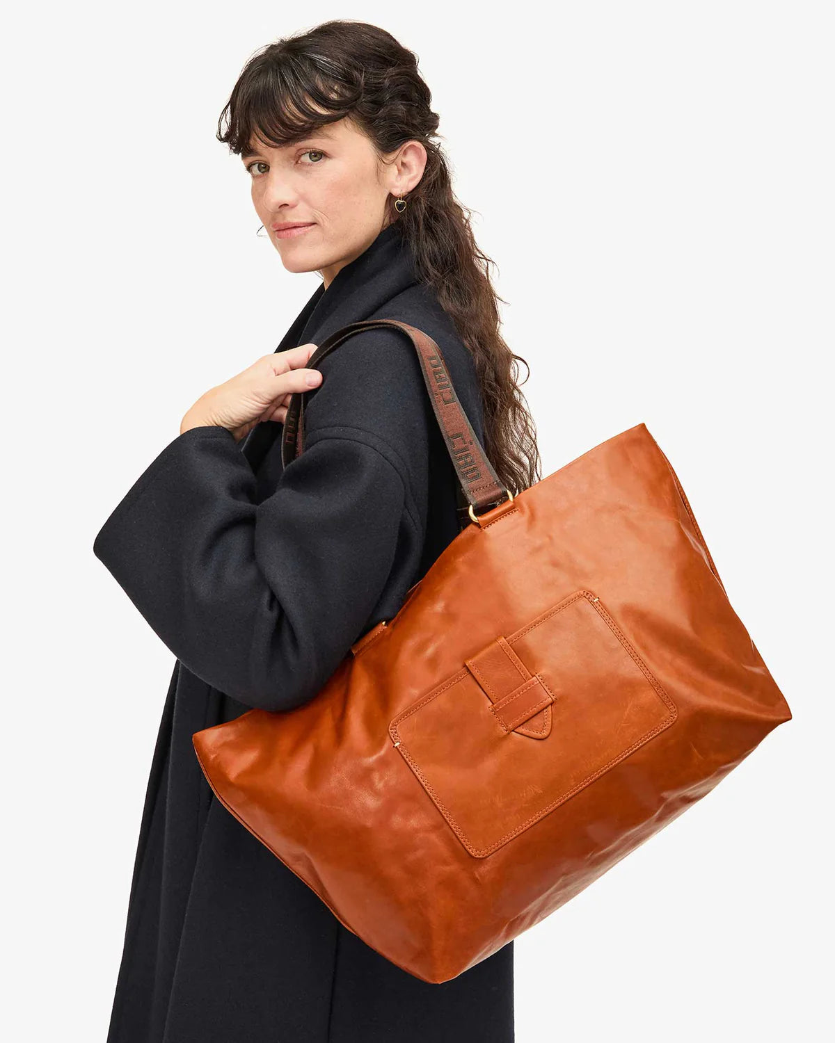Clare V. Grande Bateau Tote in Camel