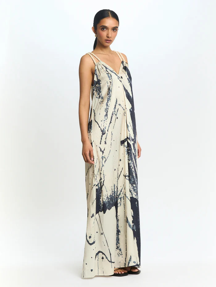 DIARRABLU Jwana Dress in Castle Hill Noir
