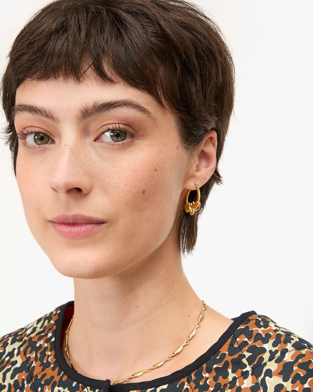 Clare V. Le Cheval Hoop Earrings in Vintage Gold