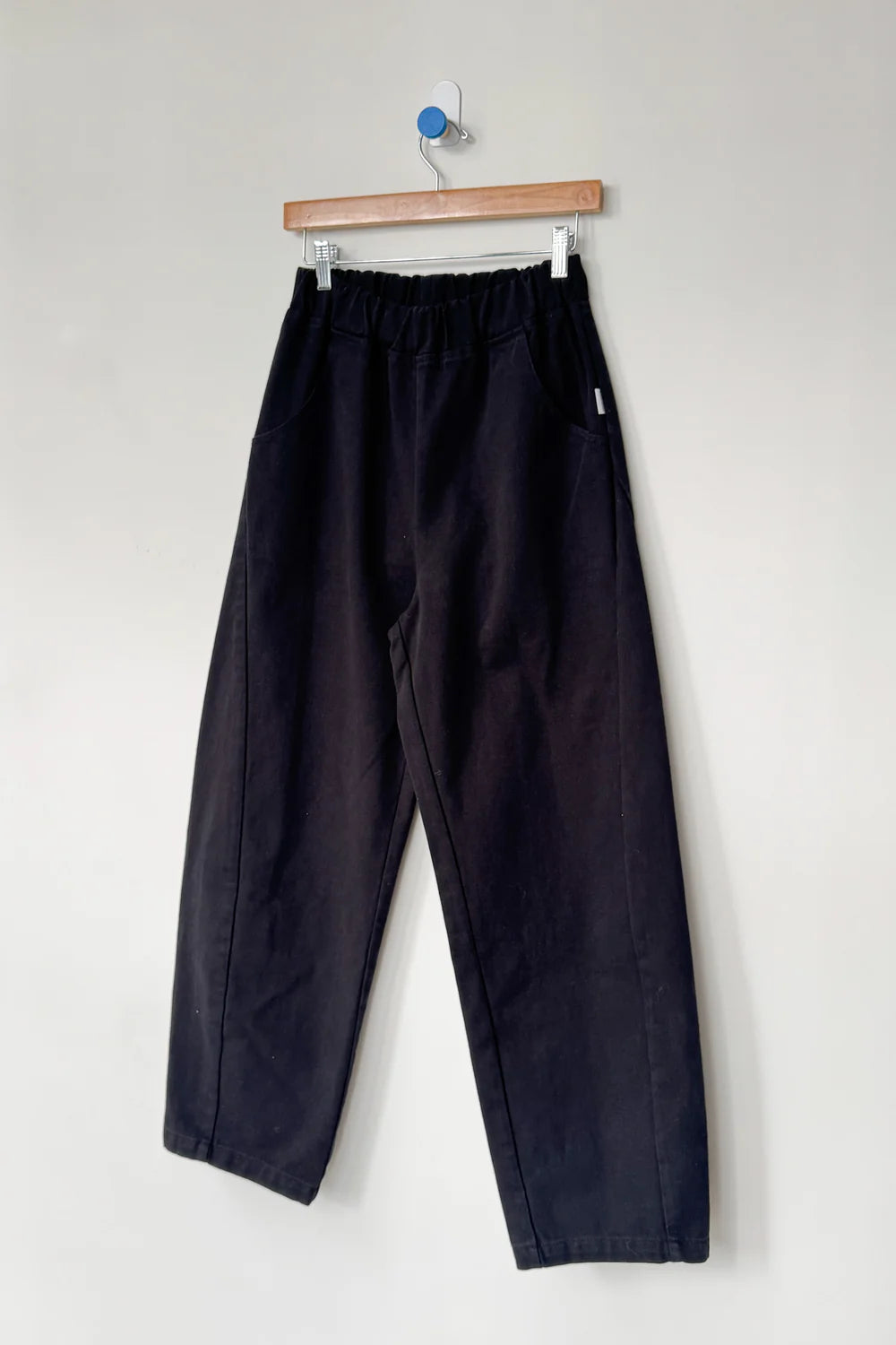Le Bon Shoppe Long Arc Pants in Black Canvas