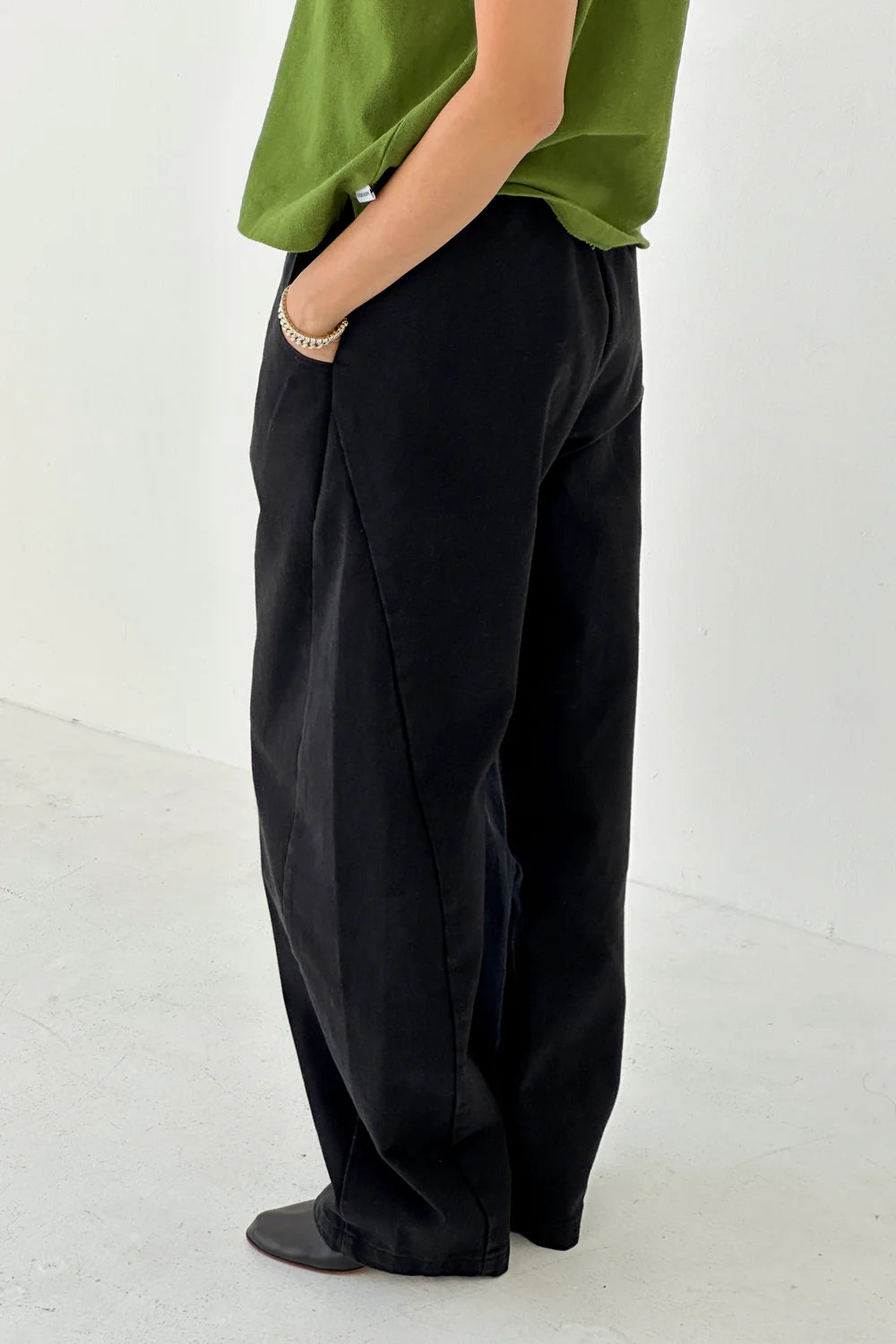 Le Bon Shoppe Long Arc Pants in Black Canvas