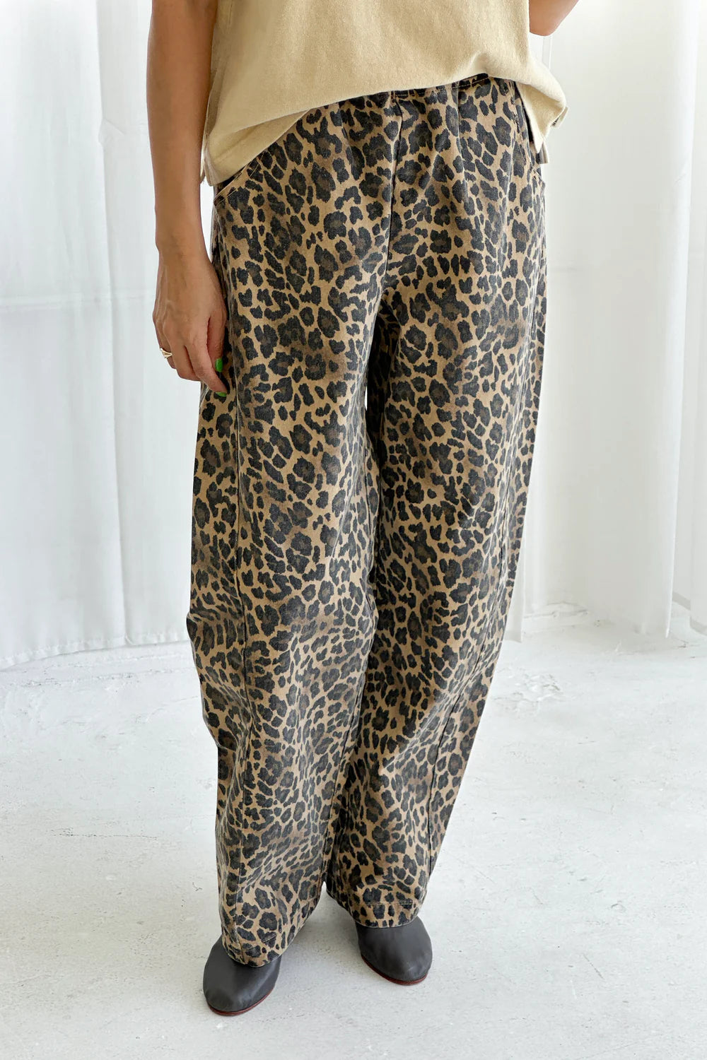Le Bon Shoppe Long Arc Pants in Leopard