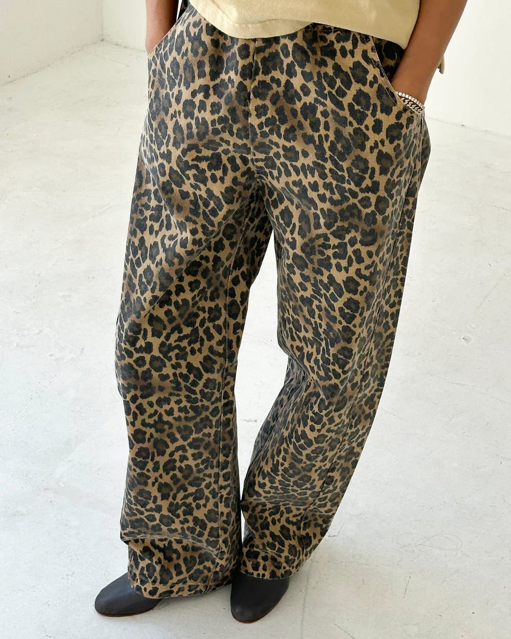 Le Bon Shoppe Long Arc Pants in Leopard