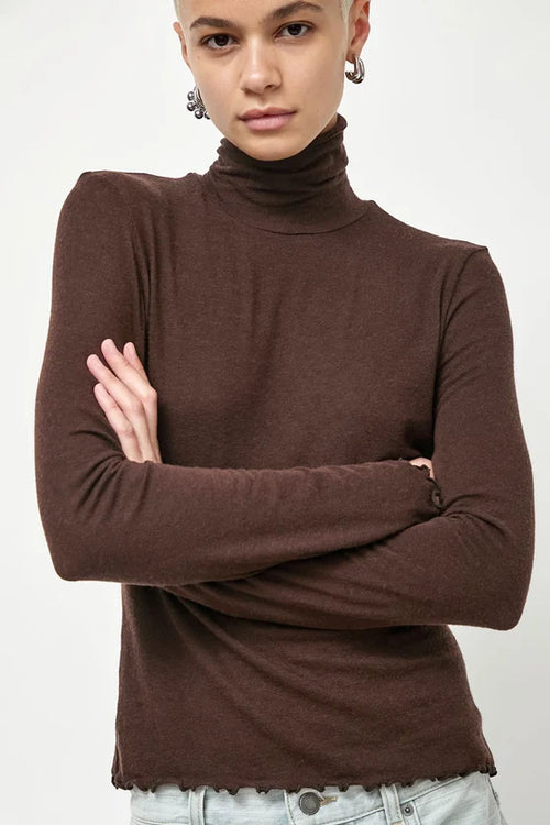 No. 6 Lennon Turtleneck in Espresso