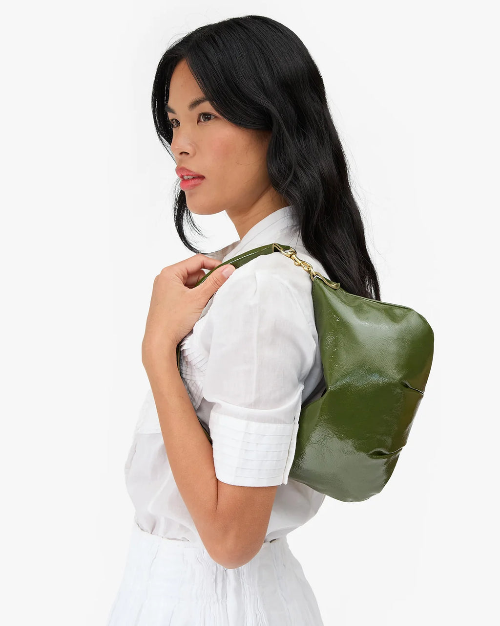 Clare V. Petit Moyen Messenger Crinkle Patent in Army