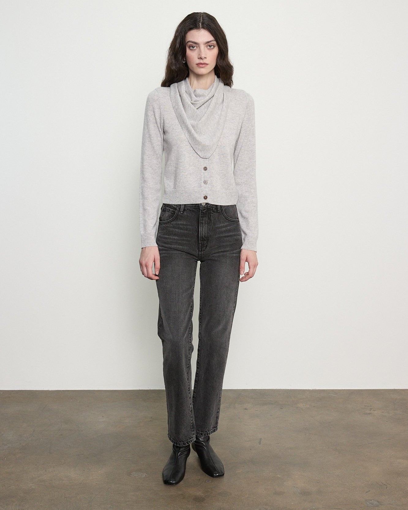 Enza Costa Cashmere Shrunken Cardigan in Light Heather Grey