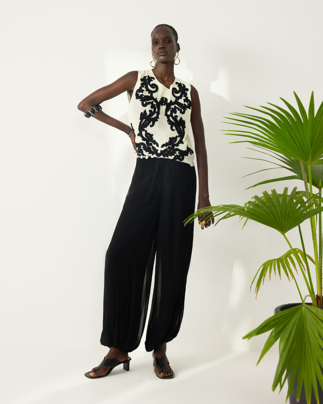 Scarlett Poppies Mikka Top in Papyrus / Onyx Black