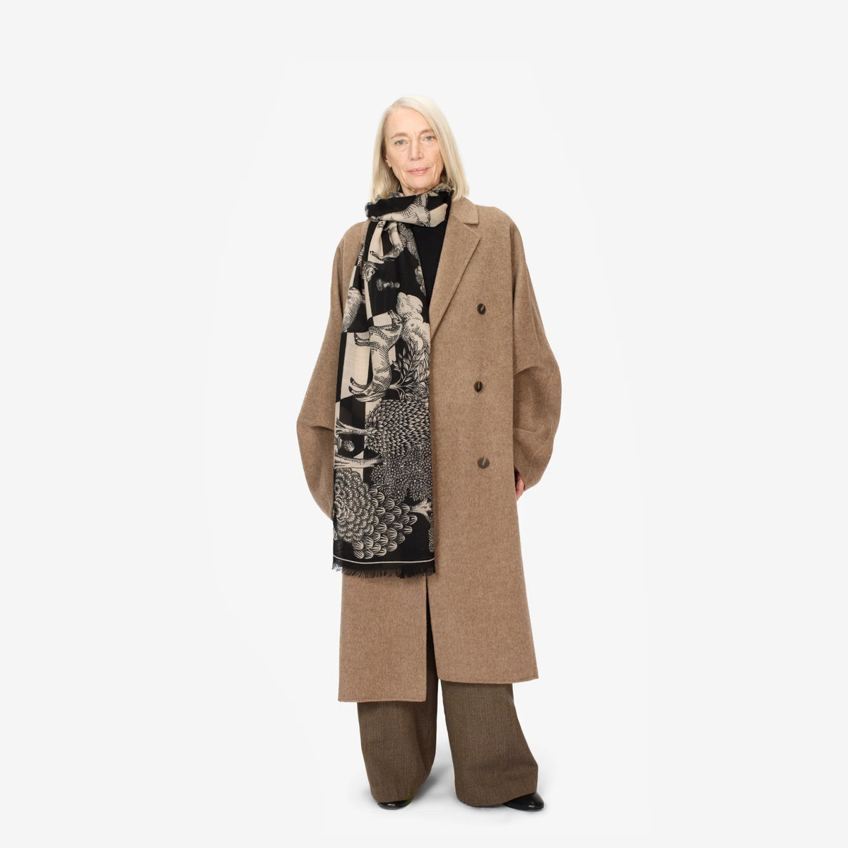 Inoui Editions Scarf Magnus in Black