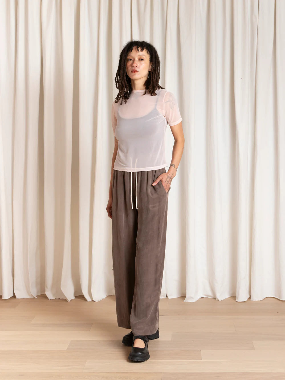 Ali Golden | New Mesh T-Shirt in Ballet Pink