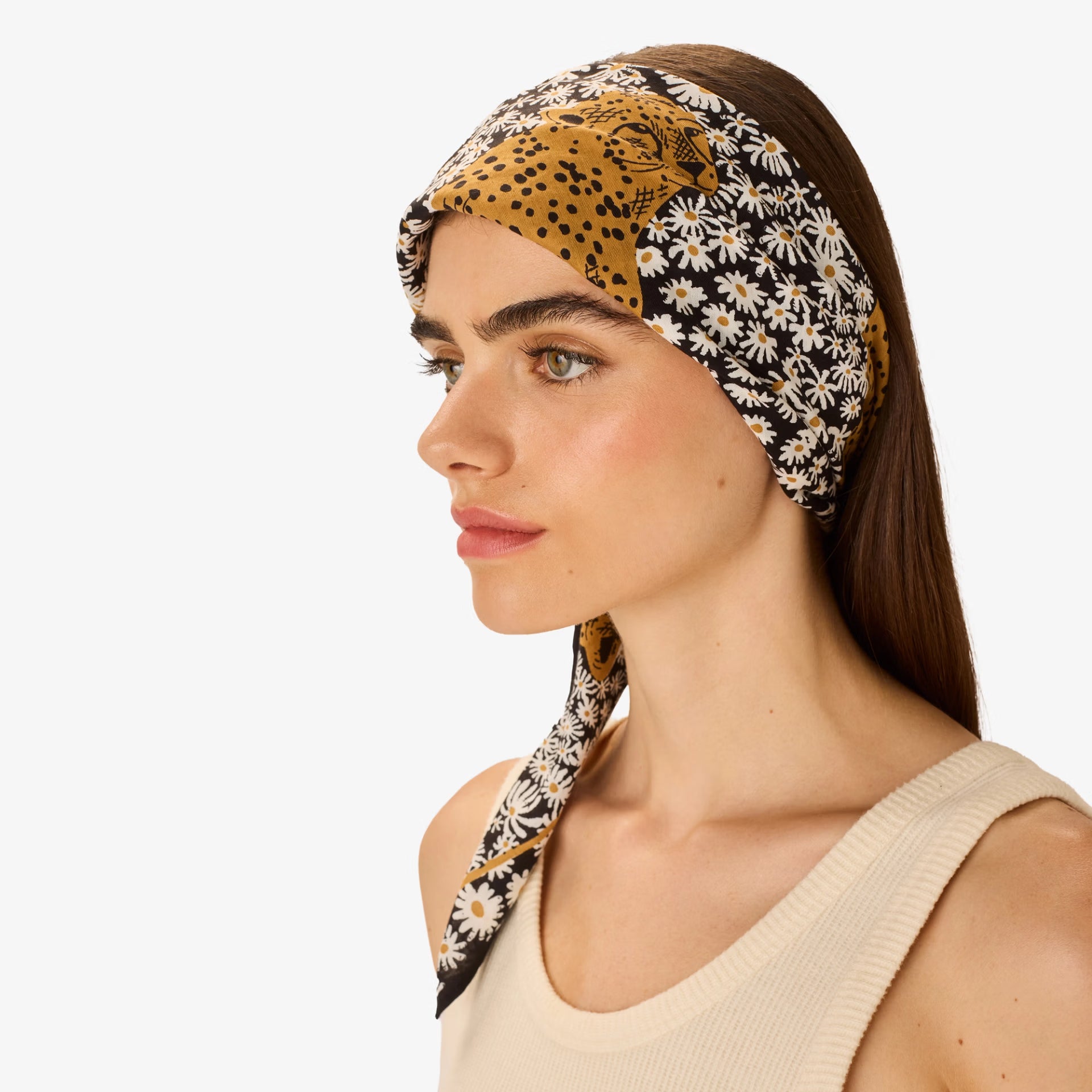 Inoui Editions Square Scarf Pampa in Black